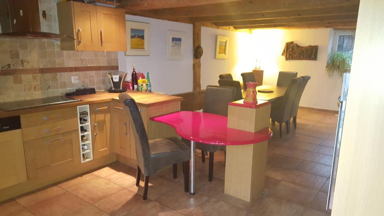Bed and Breakfast Au Petit Bonheur Courgenay Екстер'єр фото